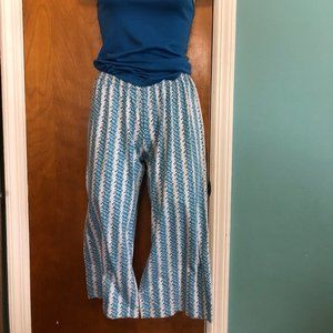 Size medium blue and white dot pajama capri bottom